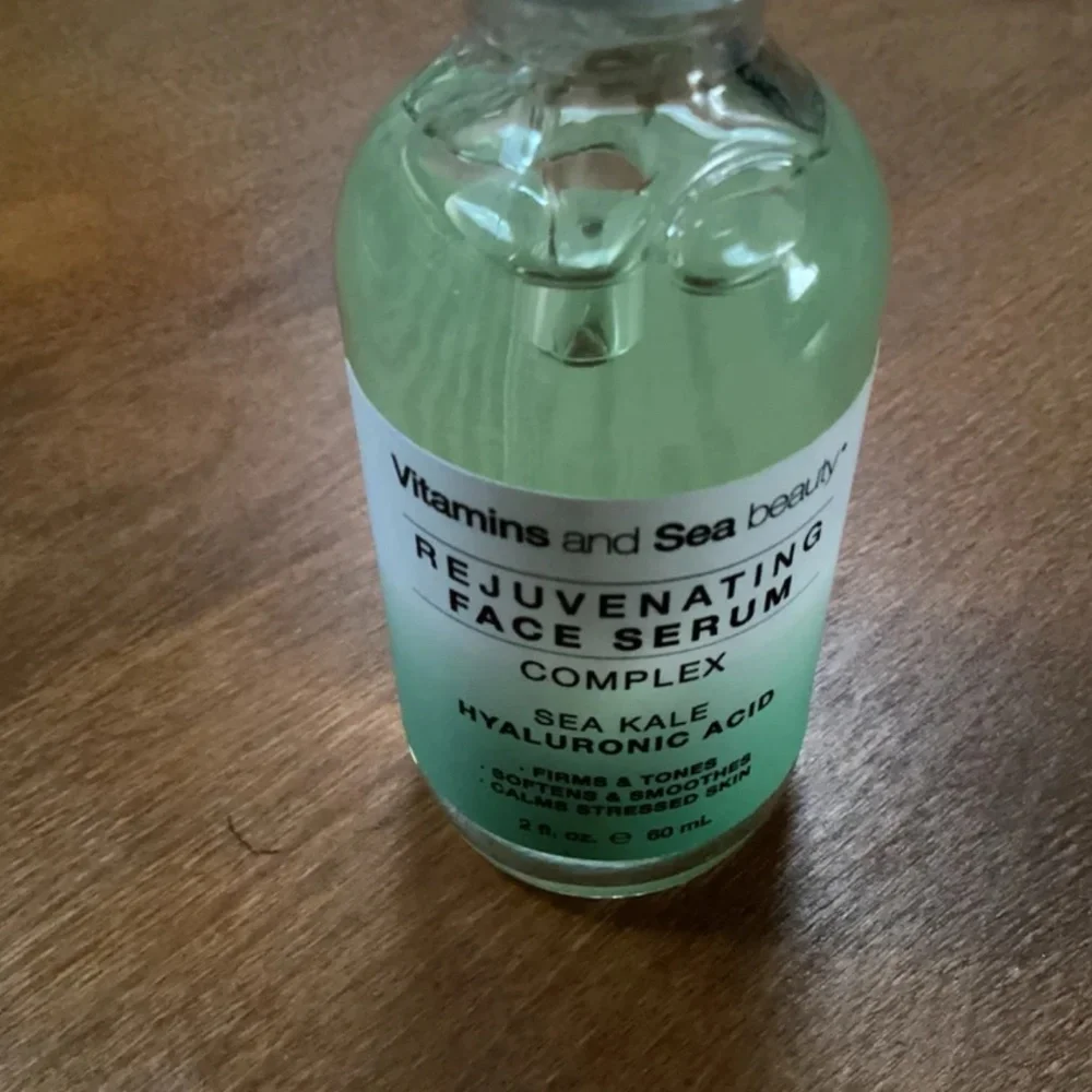 Vitamins and Sea Beauty Rejuvenating Face Serum Sea Kale Hyaluronic Acid